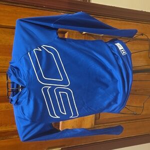 Underarmor youth pullover loose headgear shirt. Youth large.